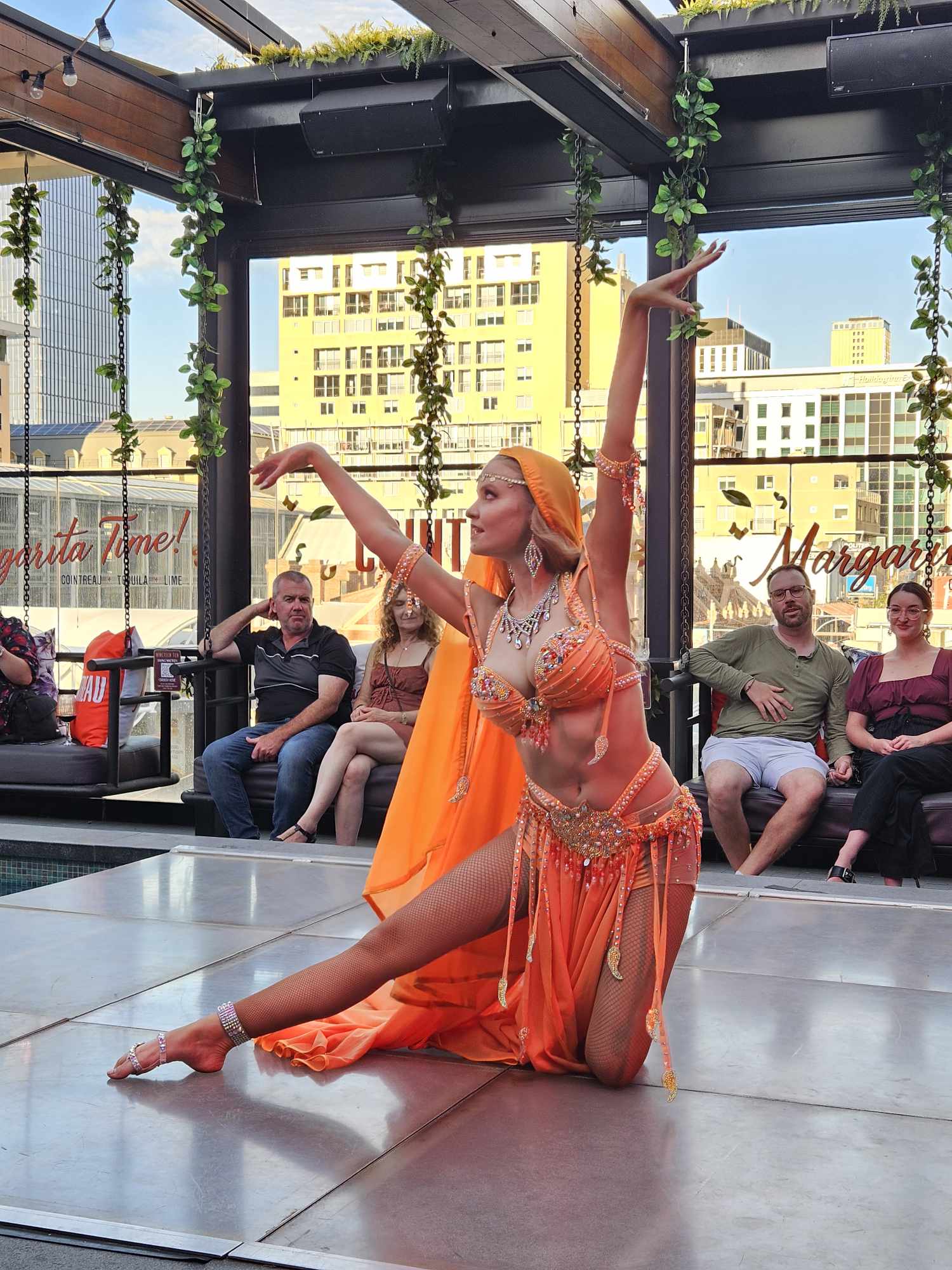 Clubfarah-goldenEra April performing